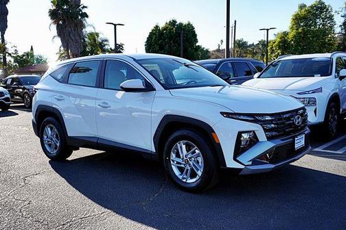 Serenity White Pearl 2026 Hyundai TUCSON SE