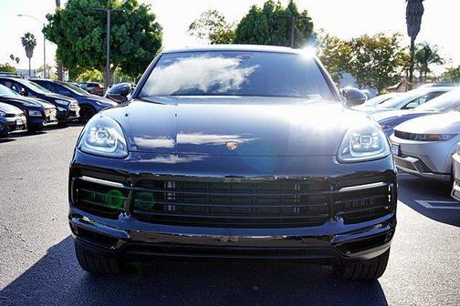 Black 2022 Porsche Cayenne Cayenne