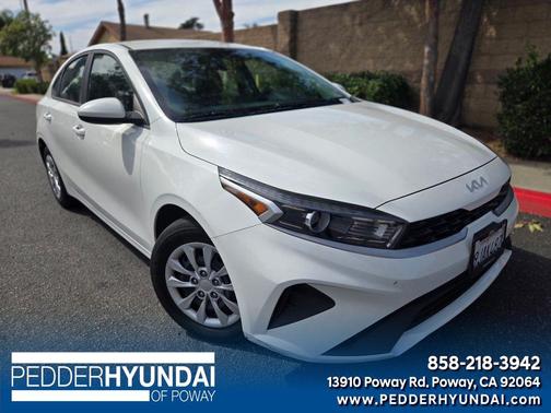 Clear White 2023 Kia Forte LX