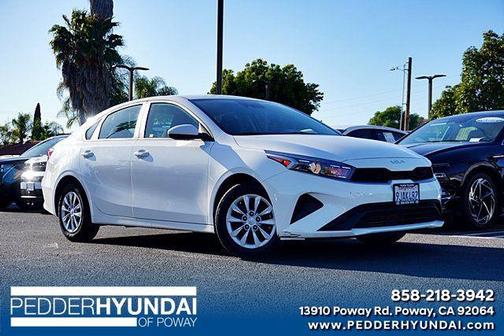 Clear White 2023 Kia Forte LX