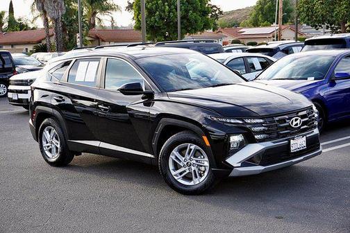 2025 Hyundai TUCSON SE