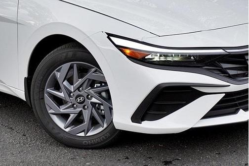 2025 Hyundai ELANTRA HEV Blue