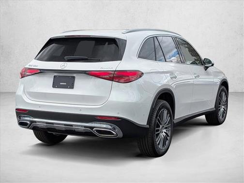 Polar White 2026 Mercedes-Benz GLC 300 4MATIC