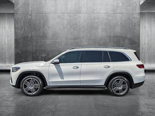 2025 Mercedes-Benz GLS 450 4MATIC