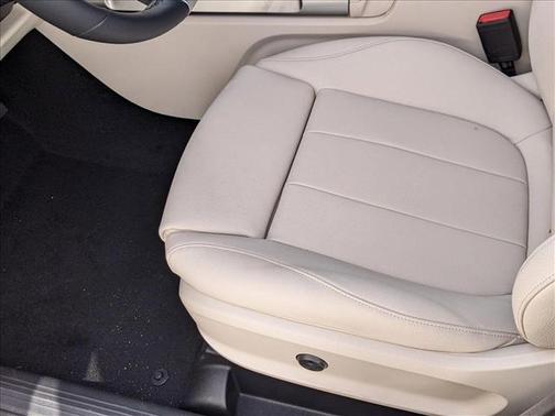 2025 Mercedes-Benz GLB 250 4MATIC