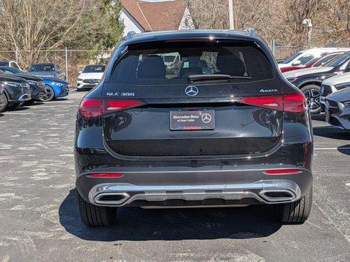 2025 Mercedes-Benz GLC 300 4MATIC