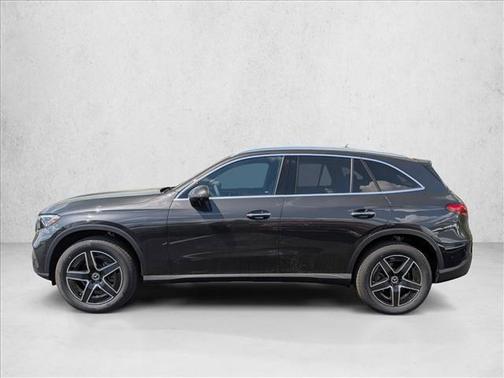 Graphite Grey Metallic 2026 Mercedes-Benz GLC 300 4MATIC