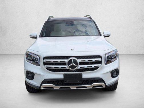 Digital White Metallic 2022 Mercedes-Benz GLB 250 4MATIC