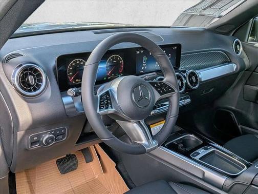 2026 Mercedes-Benz GLB 250 4MATIC