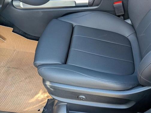 2026 Mercedes-Benz GLB 250 4MATIC