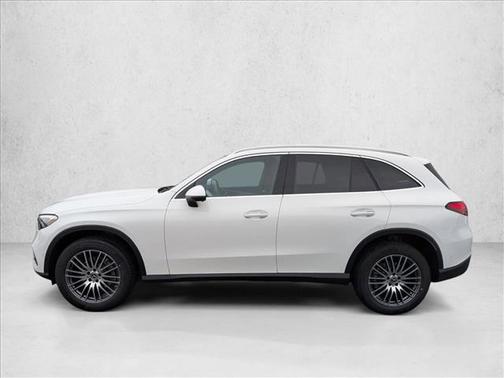 Polar White 2026 Mercedes-Benz GLC 300 4MATIC