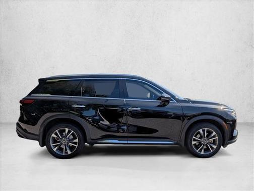 Mineral Black 2024 INFINITI QX60 Luxe