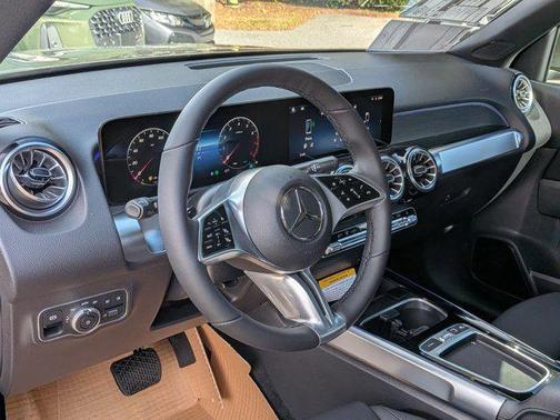 2026 Mercedes-Benz GLB 250 4MATIC