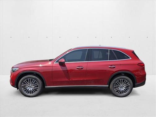 2025 Mercedes-Benz GLC 300 4MATIC