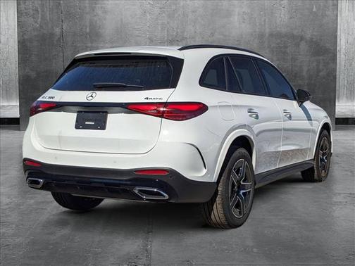 2025 Mercedes-Benz GLC 300 4MATIC