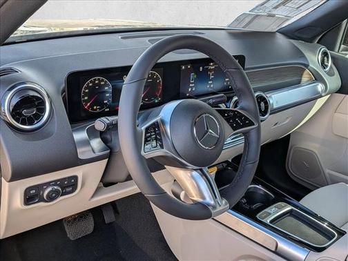 2026 Mercedes-Benz GLB 250 4MATIC