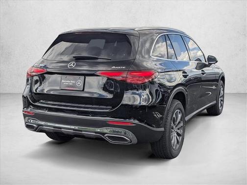 2025 Mercedes-Benz GLC 300 4MATIC