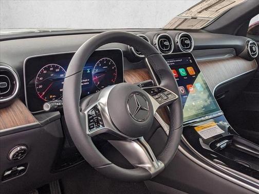 2025 Mercedes-Benz GLC 300 4MATIC