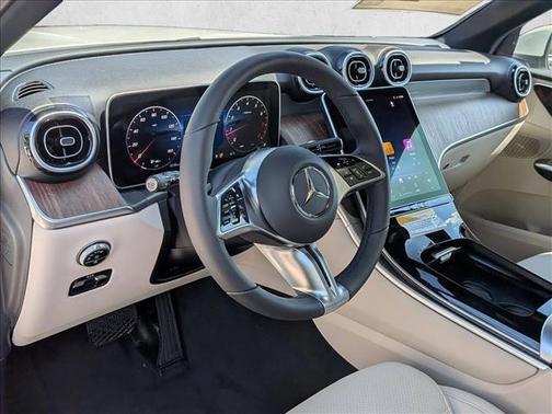 Polar White 2026 Mercedes-Benz GLC 300 4MATIC