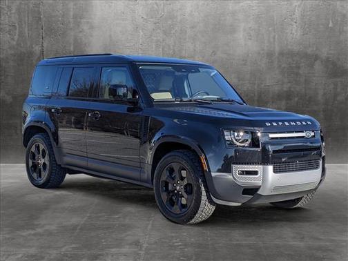 Photo 3 of 28 of 2022 Land Rover Defender 110 SE