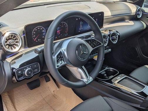 2025 Mercedes-Benz CLA 250 4MATIC