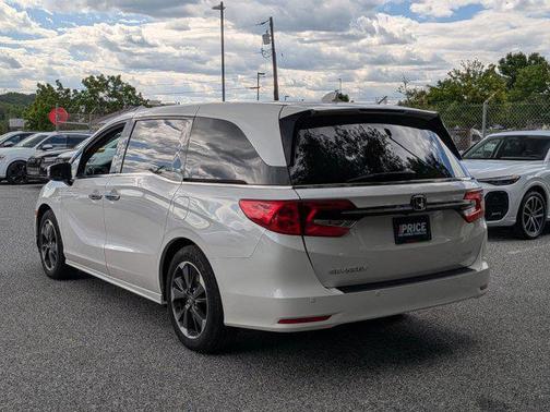 Platinum White Pearl 2023 Honda Odyssey Elite