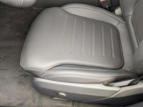 2026 Mercedes-Benz C-Class C 300 4MATIC