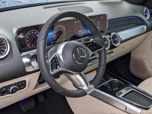 2025 Mercedes-Benz GLB 250 4MATIC