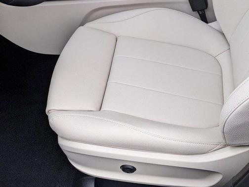 2025 Mercedes-Benz GLB 250 4MATIC