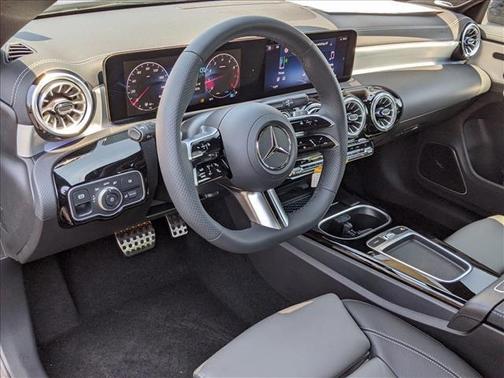 2025 Mercedes-Benz CLA 250 4MATIC