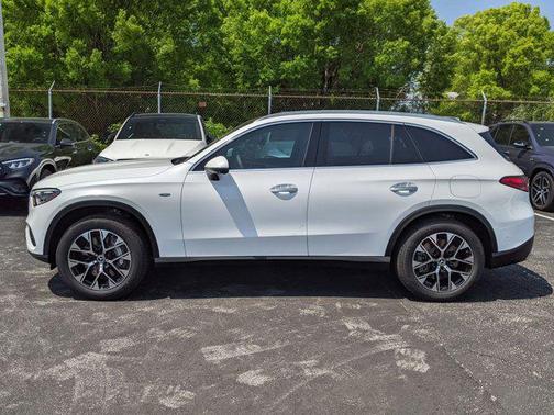 2025 Mercedes-Benz GLC 350e Base