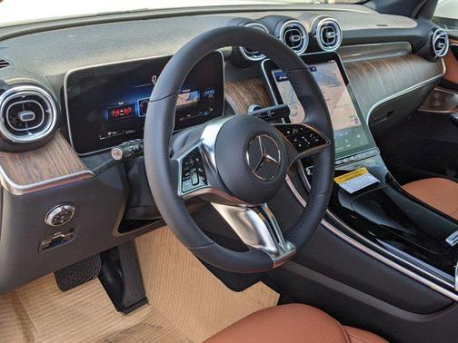 2025 Mercedes-Benz GLC 300 4MATIC