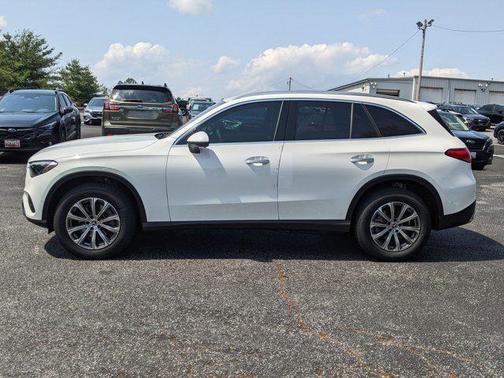 2025 Mercedes-Benz GLC 300 4MATIC