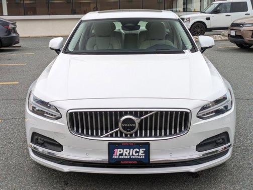 2023 Volvo S90 B6 Ultimate
