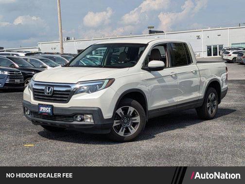 White Diamond Pearl 2017 Honda Ridgeline RTL
