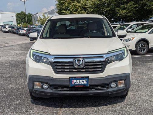 White Diamond Pearl 2017 Honda Ridgeline RTL