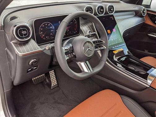 2025 Mercedes-Benz GLC 300 4MATIC