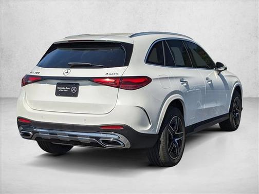 2026 Mercedes-Benz GLC 300 4MATIC