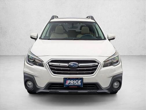 Crystal White Pearl 2019 Subaru Outback 2.5i Limited