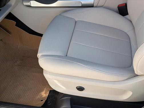 2026 Mercedes-Benz GLB 250 4MATIC