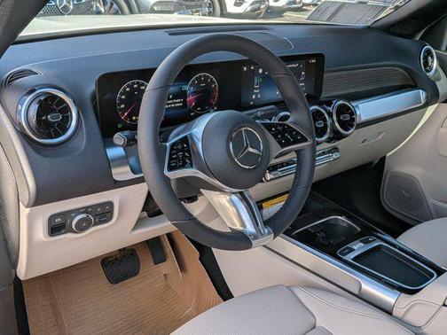 2026 Mercedes-Benz GLB 250 4MATIC