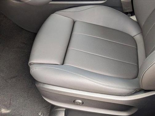 2025 Mercedes-Benz GLB 250 4MATIC