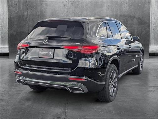 2025 Mercedes-Benz GLC 300 4MATIC