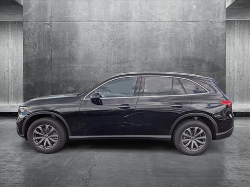 2025 Mercedes-Benz GLC 300 4MATIC