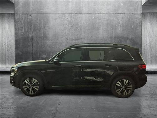 2025 Mercedes-Benz GLB 250 4MATIC