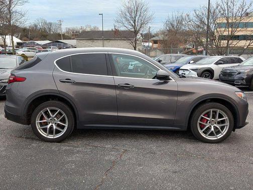 2019 Alfa Romeo Stelvio Ti