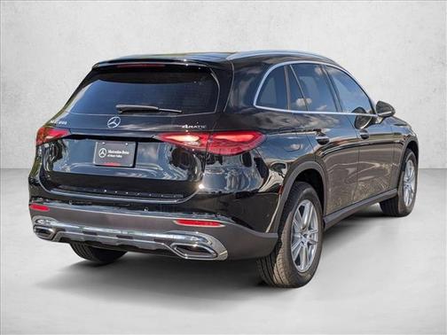 2026 Mercedes-Benz GLC 300 4MATIC