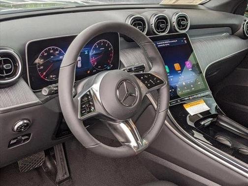 2025 Mercedes-Benz GLC 300 4MATIC
