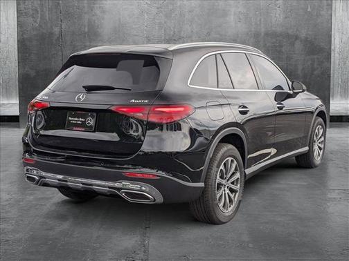 2025 Mercedes-Benz GLC 300 4MATIC