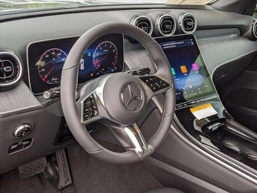 2025 Mercedes-Benz GLC 300 4MATIC